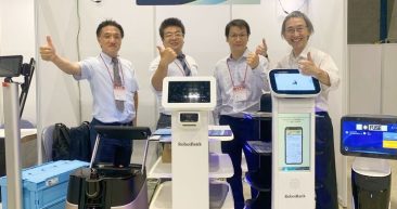 我々の最新ロボット技術、展示会で大成功！